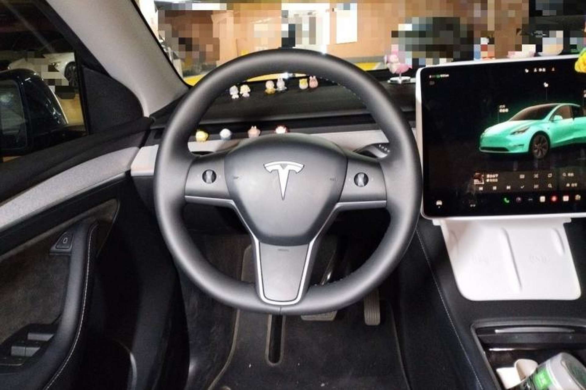 Used Tesla Model Y 2023 Long-Range All-Wheel-Drive Version Steering Wheel