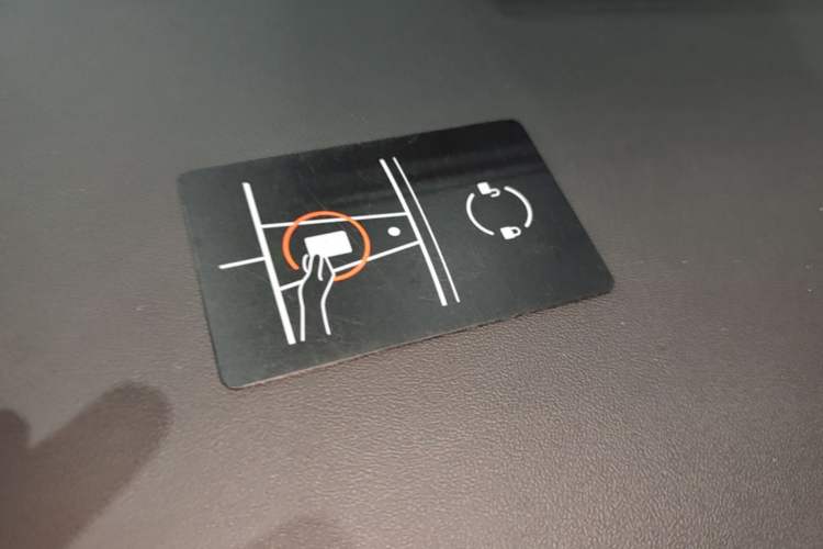 Used Tesla Model Y 2023 High-Performance All-Wheel-Drive Version Vehicle Key
