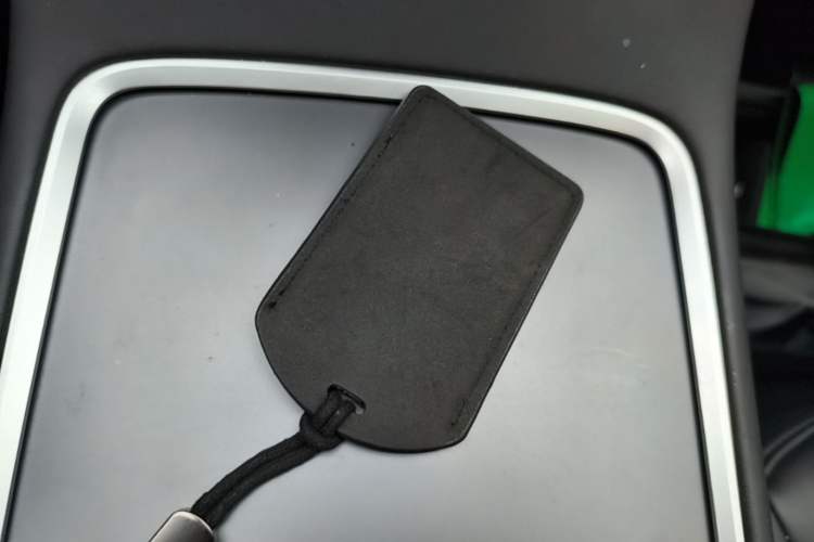Used Tesla Model Y 2023 Rear-Wheel-Drive Version Vehicle Key