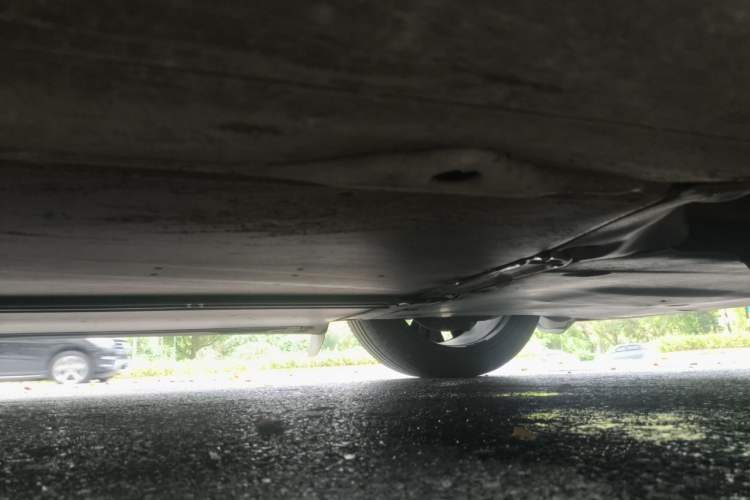 Used Tesla Model Y 2023 Rear-Wheel-Drive Version Chassis Front Right