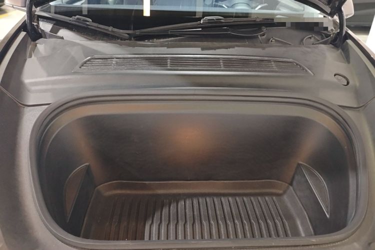 Used Tesla Model Y 2023 Rear-Wheel-Drive Version Engine Bay