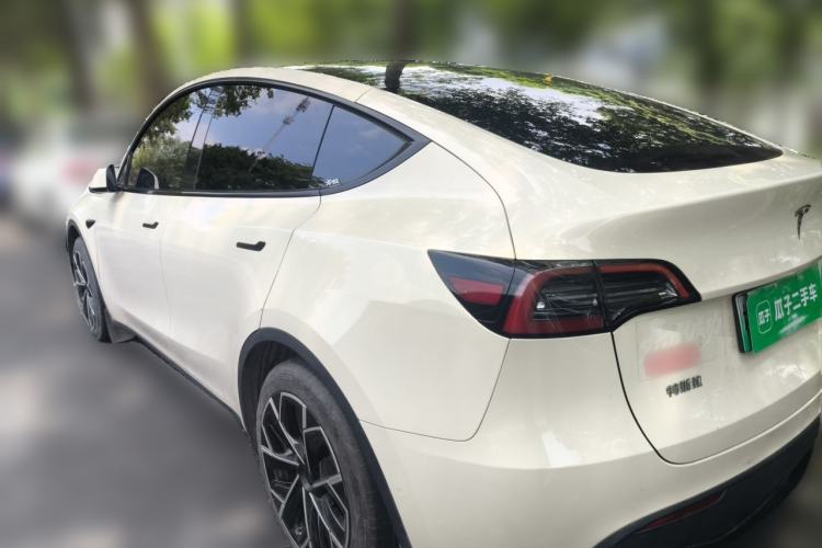 Used Tesla Model Y 2023 Rear-Wheel-Drive Version Rear Left 45 Deg