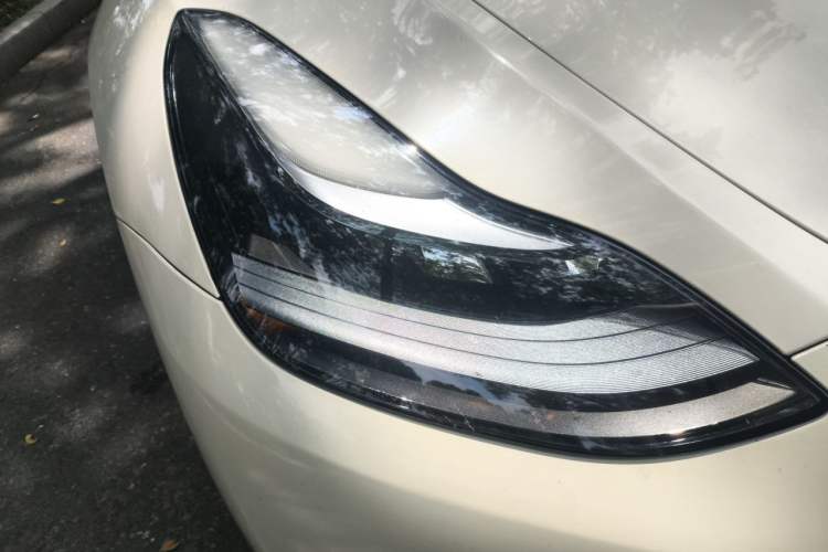 Used Tesla Model Y 2023 Rear-Wheel-Drive Version Right Front Headlight