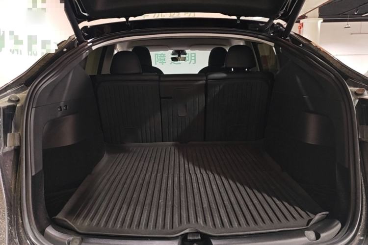 Used Tesla Model Y 2023 Rear-Wheel-Drive Version Trunk