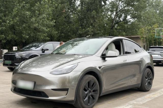 Used Tesla Model Y 2023 Rear-Wheel-Drive Version