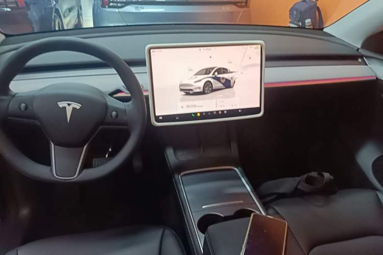 Used Tesla Model Y 2023 Rear-Wheel-Drive Version Audio And AC Panel