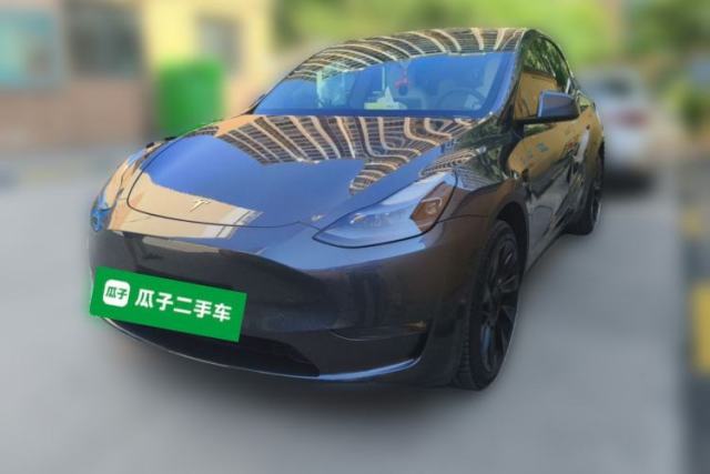 Used Tesla Model Y 2023 Long-Range All-Wheel-Drive Version