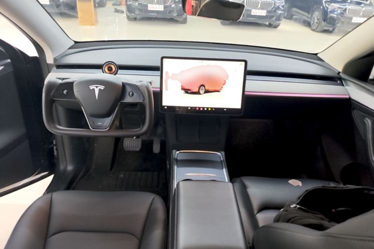 Used Tesla Model Y 2023 Rear-Wheel-Drive Version Center Console