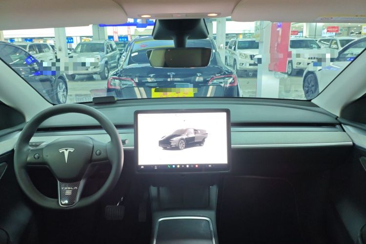 Used Tesla Model Y 2023 Rear-Wheel-Drive Version Center Console