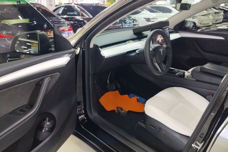 Used Tesla Model Y 2023 Rear-Wheel-Drive Version Driver Seat