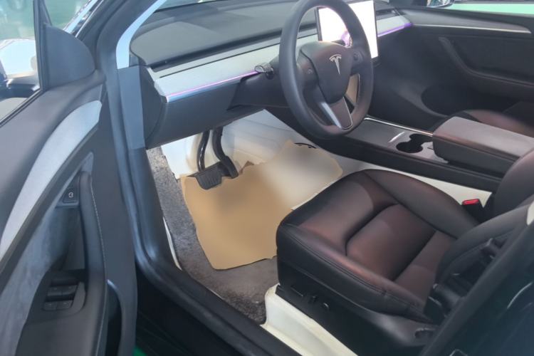 Used Tesla Model Y 2023 Rear-Wheel-Drive Version Driver Seat