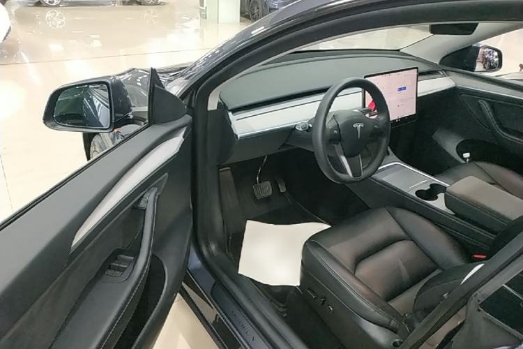 Used Tesla Model Y 2023 Rear-Wheel-Drive Version Driver Seat