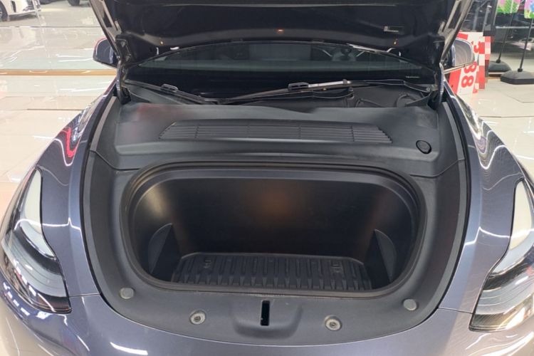 Used Tesla Model Y 2023 Rear-Wheel-Drive Version Engine Bay