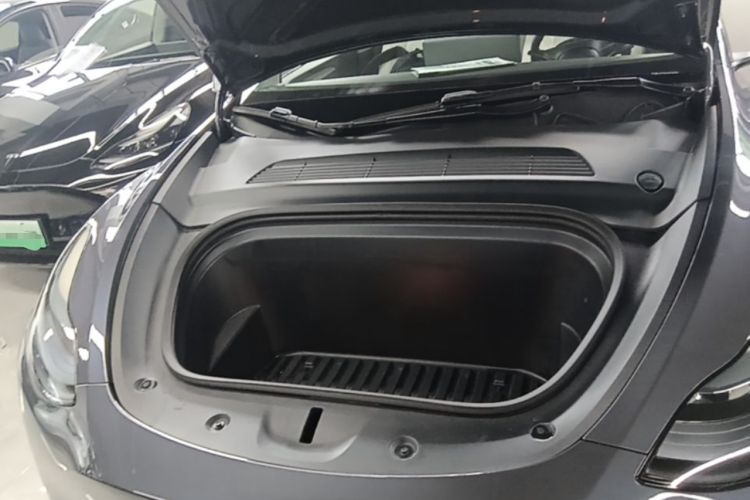 Used Tesla Model Y 2023 Rear-Wheel-Drive Version Engine Bay
