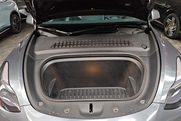 Used Tesla Model Y 2023 High-Performance All-Wheel-Drive Version Engine Bay