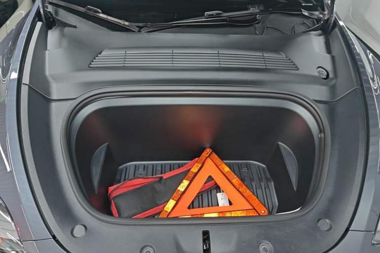 Used Tesla Model Y 2023 Long-Range All-Wheel-Drive Version Engine Bay
