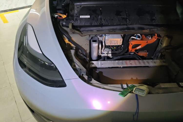 Used Tesla Model Y 2023 Rear-Wheel-Drive Version Engine Bay Right