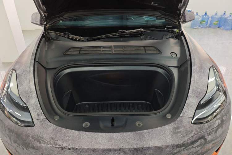 Used Tesla Model Y 2023 Rear-Wheel-Drive Version Engine Bay