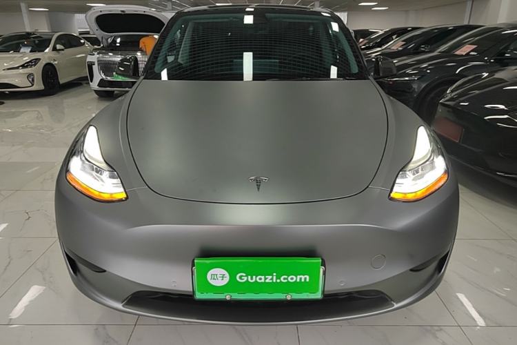 Used Tesla Model Y 2023 Rear-Wheel-Drive Version Front