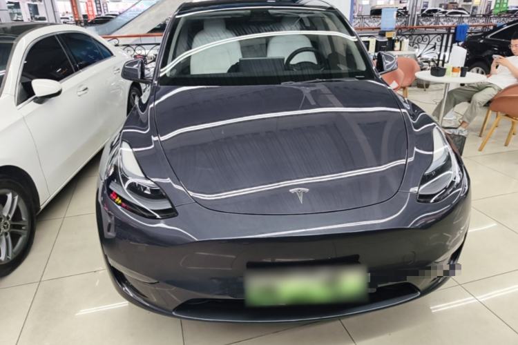 Used Tesla Model Y 2023 Long-Range All-Wheel-Drive Version Front