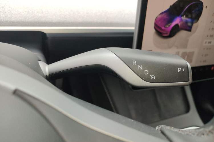 Used Tesla Model Y 2023 Long-Range All-Wheel-Drive Version Gear Lever