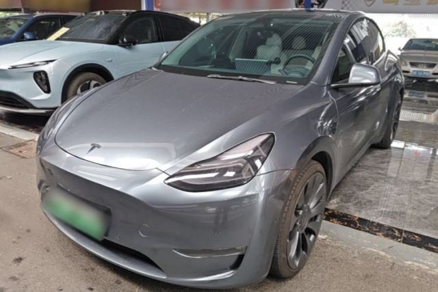 Used Tesla Model Y 2023 High-Performance All-Wheel-Drive Version