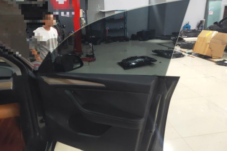 Used Tesla Model Y 2023 Long-Range All-Wheel-Drive Version Interior 2