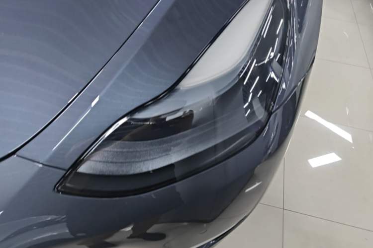 Used Tesla Model Y 2023 Long-Range All-Wheel-Drive Version Left Front Headlight