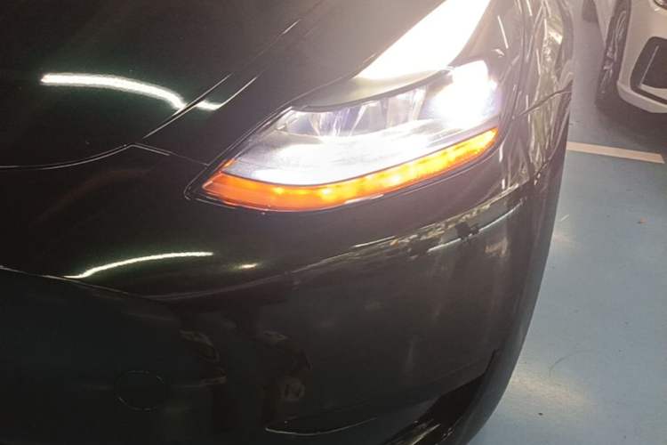Used Tesla Model Y 2023 Rear-Wheel-Drive Version Left Front Headlight