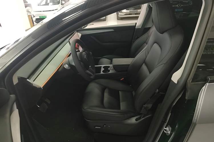 Used Tesla Model Y 2023 Rear-Wheel-Drive Version Left Front Seat
