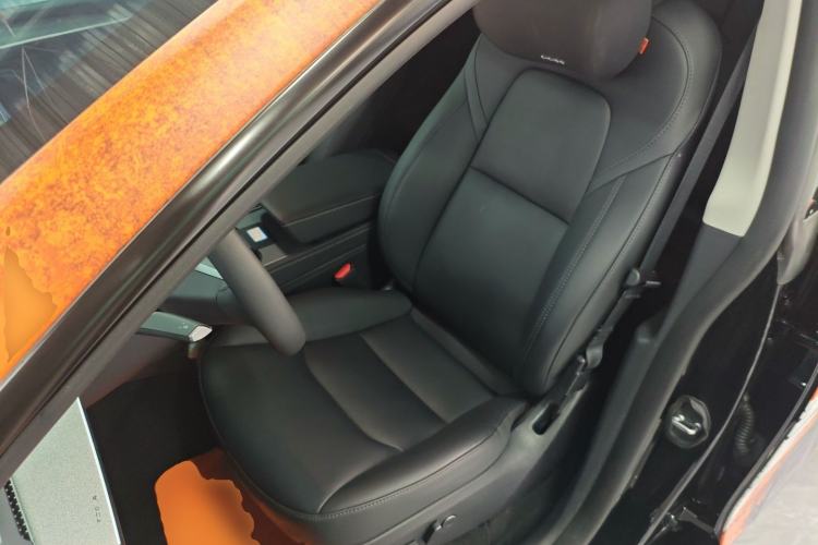 Used Tesla Model Y 2023 Rear-Wheel-Drive Version Left Front Seat
