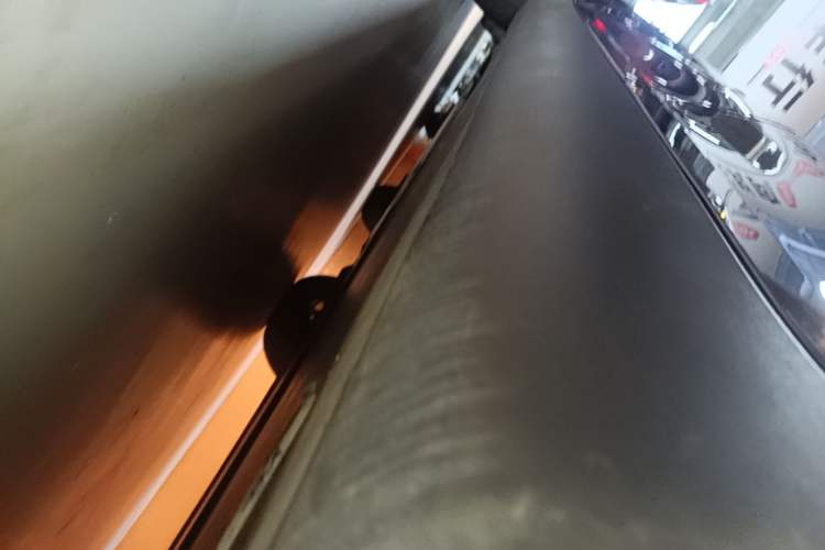 Used Tesla Model Y 2023 Rear-Wheel-Drive Version Left Side Sill