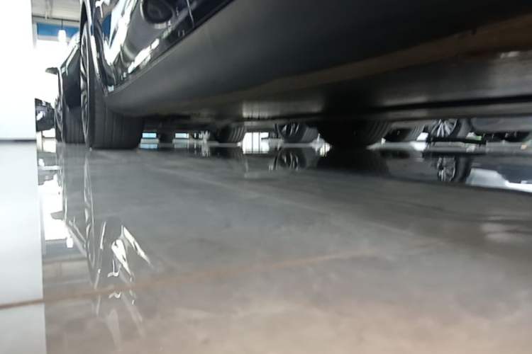 Used Tesla Model Y 2023 Rear-Wheel-Drive Version Left Side Sill