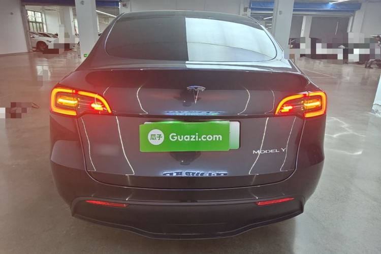 Used Tesla Model Y 2023 Long-Range All-Wheel-Drive Version Rear