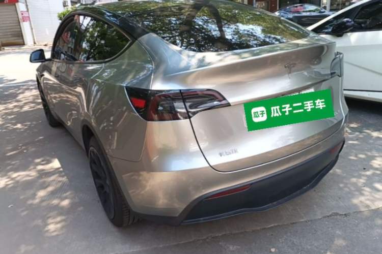 Used Tesla Model Y 2023 Rear-Wheel-Drive Version Rear Left 45 Deg