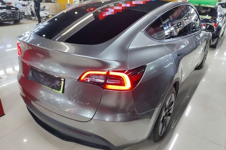 Used Tesla Model Y 2023 Rear-Wheel-Drive Version Rear Right 45 Deg