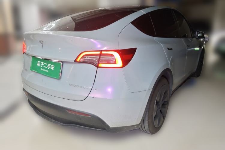 Used Tesla Model Y 2023 Rear-Wheel-Drive Version Rear Right 45 Deg