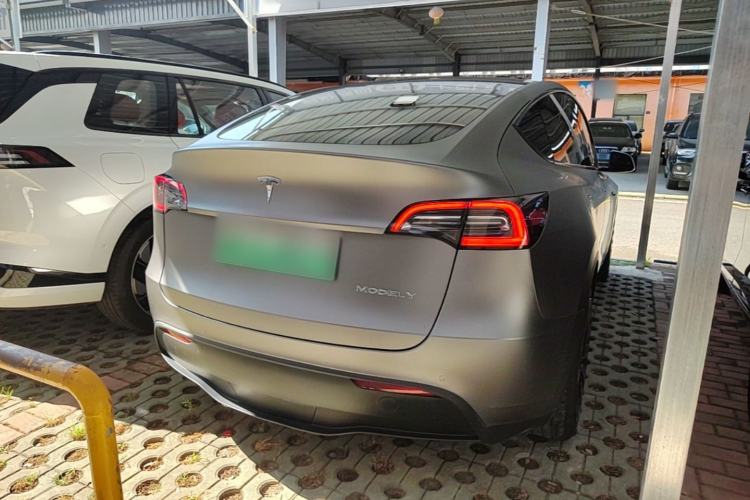 Used Tesla Model Y 2023 Rear-Wheel-Drive Version Rear Right 45 Deg