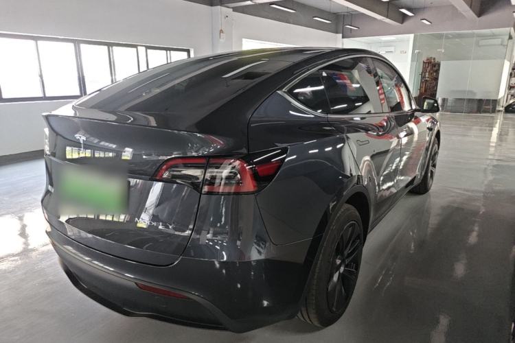 Used Tesla Model Y 2023 Rear-Wheel-Drive Version Rear Right 45 Deg