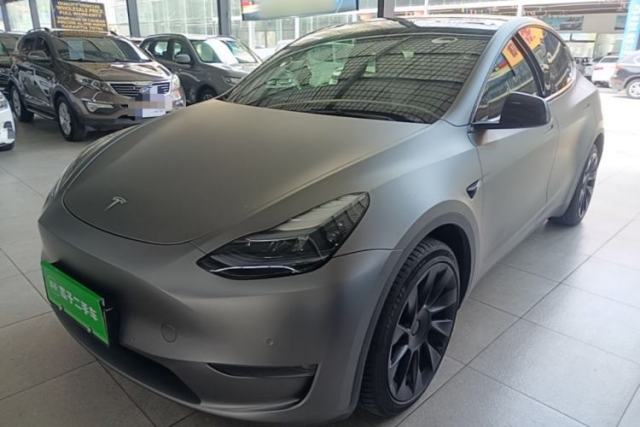 Used Tesla Model Y 2023 Long-Range All-Wheel-Drive Version