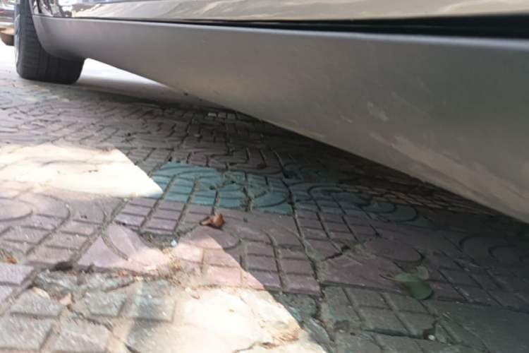 Used Tesla Model Y 2023 Rear-Wheel-Drive Version Right Side Sill