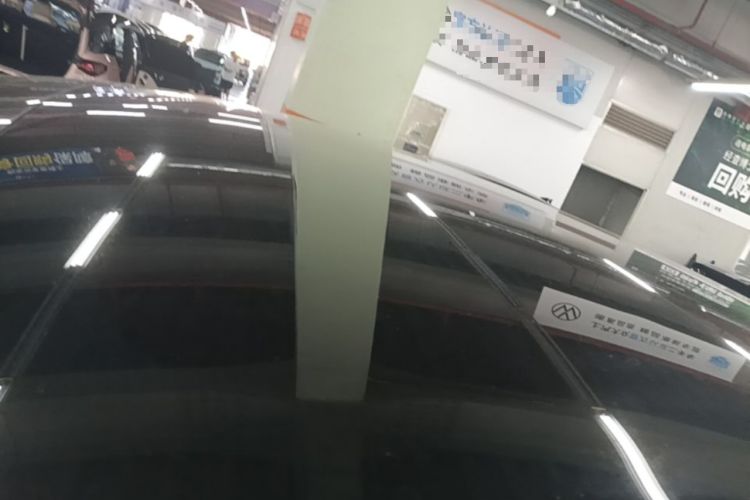 Used Tesla Model Y 2023 Rear-Wheel-Drive Version Roof