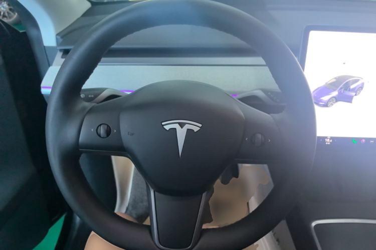 Used Tesla Model Y 2023 Rear-Wheel-Drive Version Steering Wheel