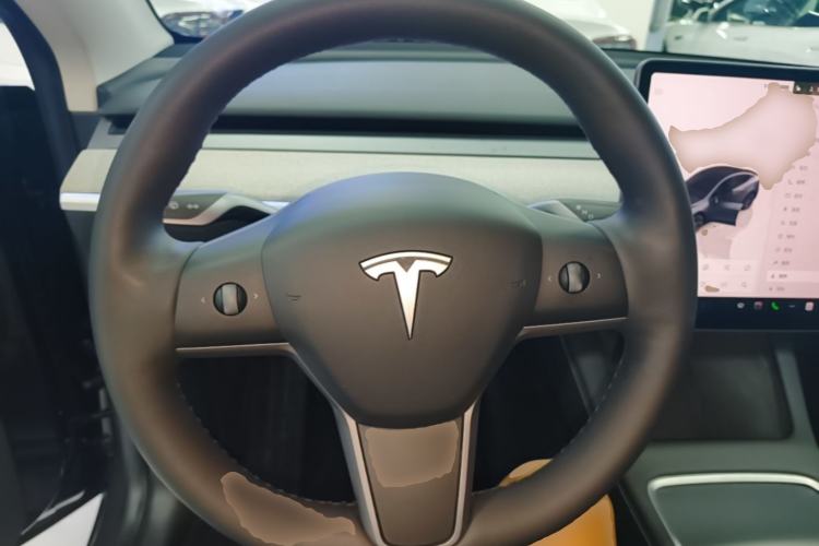 Used Tesla Model Y 2023 Rear-Wheel-Drive Version Steering Wheel