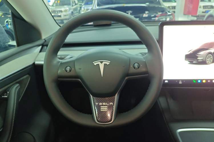 Used Tesla Model Y 2023 Rear-Wheel-Drive Version Steering Wheel