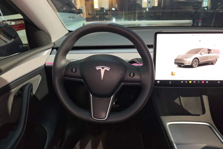 Used Tesla Model Y 2023 Rear-Wheel-Drive Version Steering Wheel