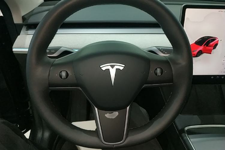 Used Tesla Model Y 2023 Rear-Wheel-Drive Version Steering Wheel