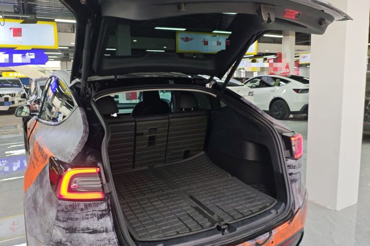 Used Tesla Model Y 2023 Rear-Wheel-Drive Version Trunk