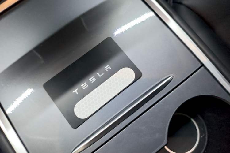 Used Tesla Model Y 2023 Rear-Wheel-Drive Version Vehicle Key