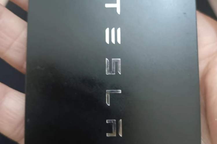 Used Tesla Model Y 2023 Long-Range All-Wheel-Drive Version Vehicle Key